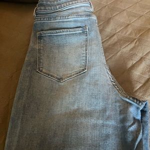 Wide leg capri jeans